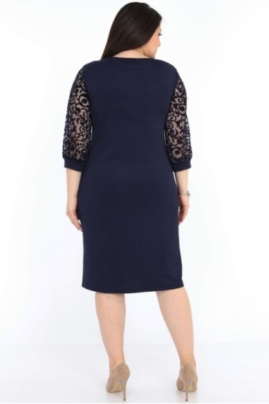 Tamsiai mėlyna suknelė su 3/4 rankovėmis