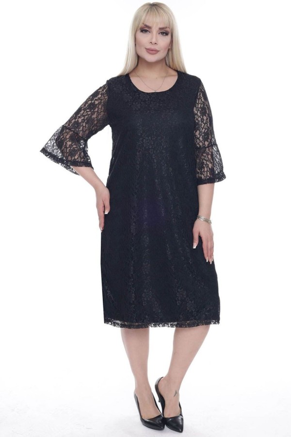 Juoda suknelė su nėriniais