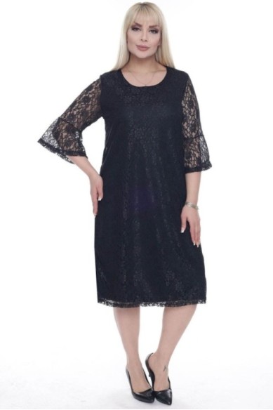 Juoda suknelė su nėriniais