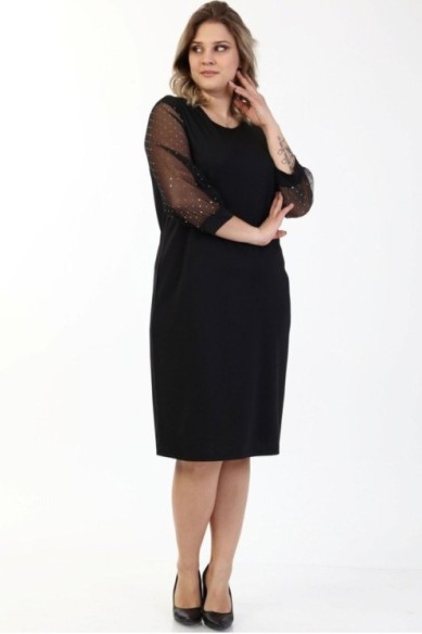 Juoda suknelė su 3/4 rankovėmis