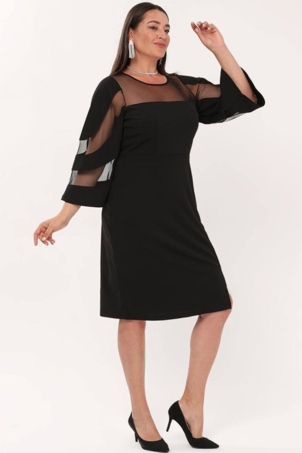 Puošni juoda suknelė