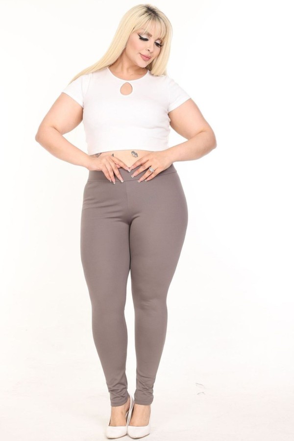 Aptemptos didelių dydžių kelnės