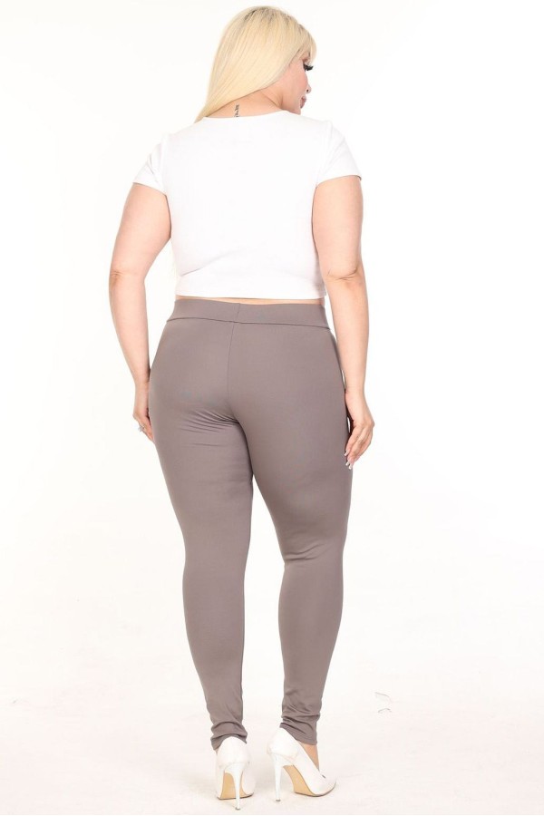 Aptemptos didelių dydžių kelnės