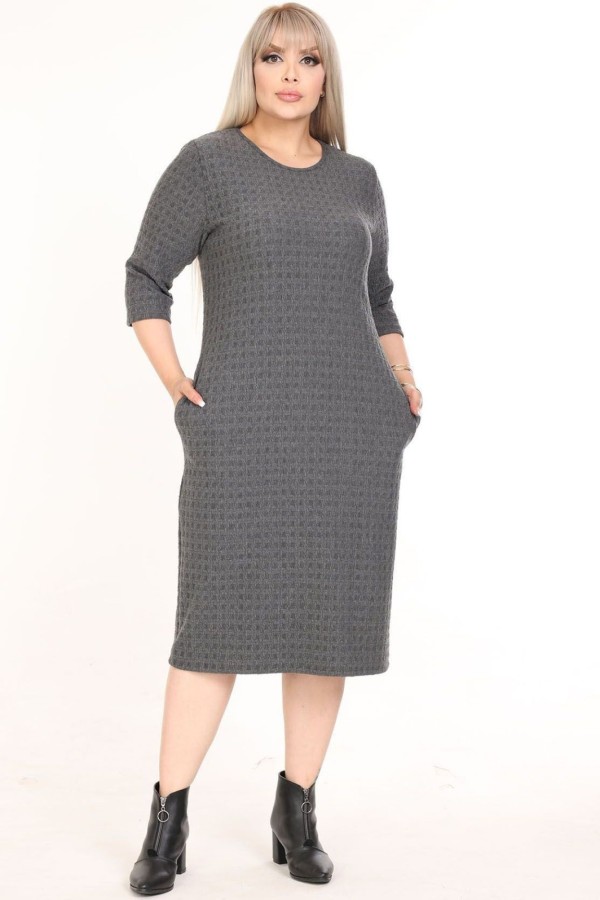 Klasikinė suknelė su kišenėmis