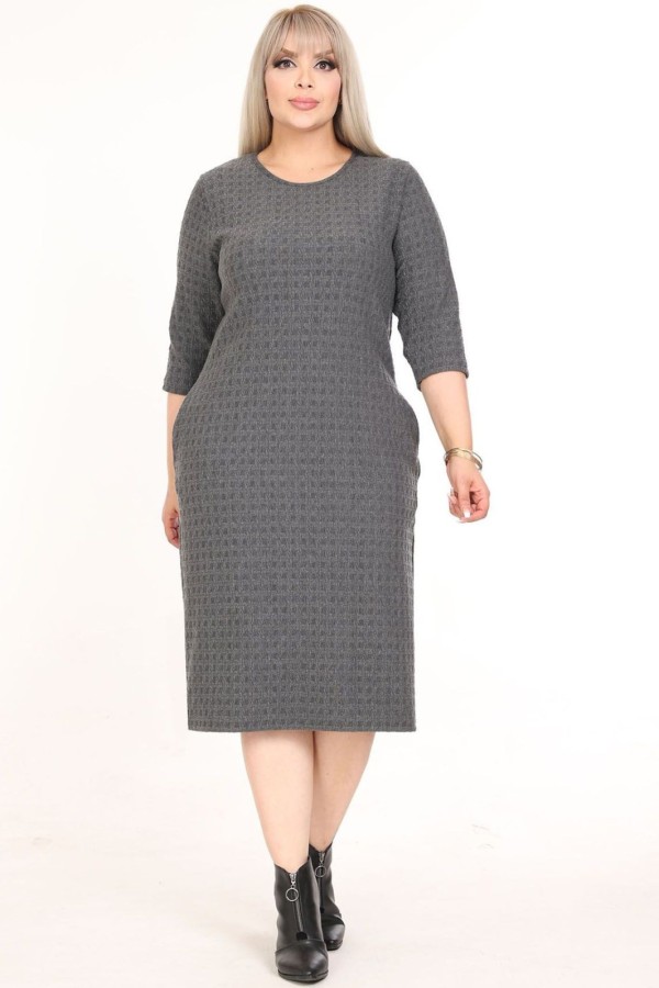 Klasikinė suknelė su kišenėmis