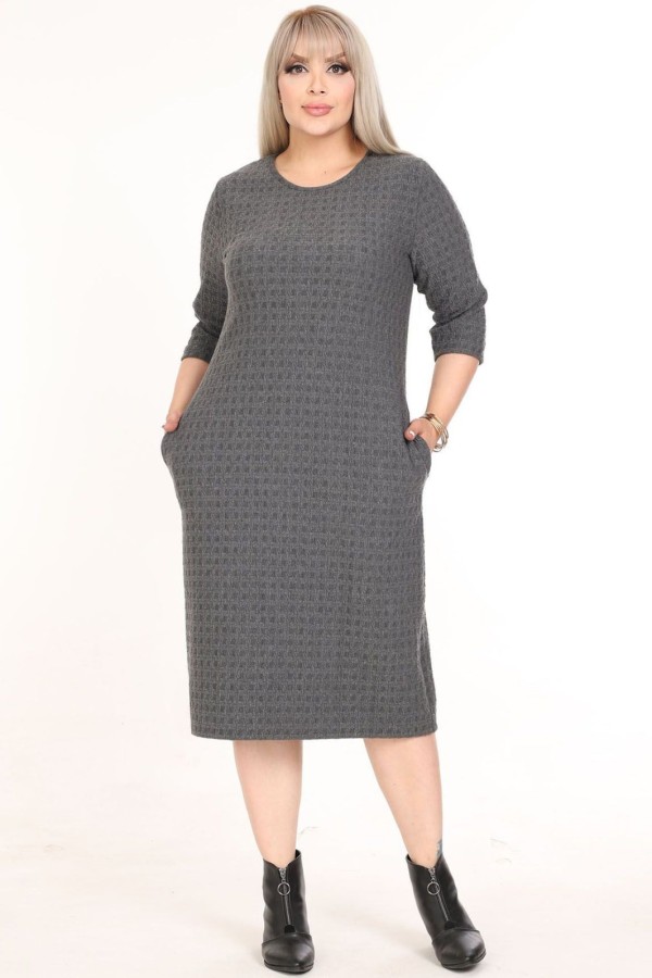 Klasikinė suknelė su kišenėmis