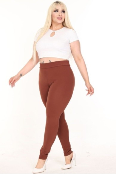 Aptemptos didelių dydžių kelnės