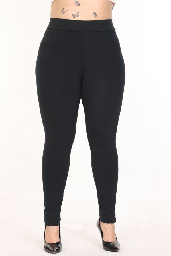 Aptemptos didelių dydžių kelnės