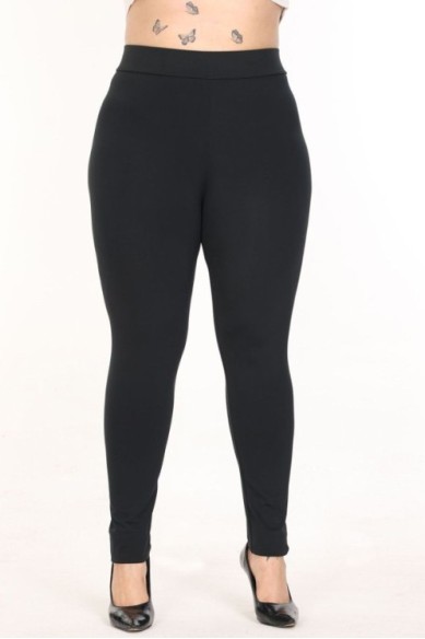 Aptemptos didelių dydžių kelnės