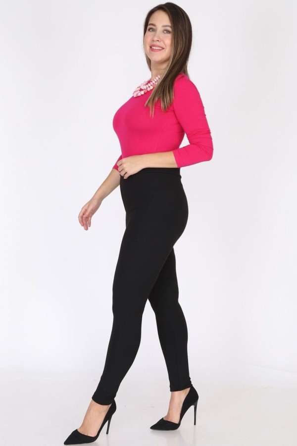 Aptemptos didelių dydžių kelnės