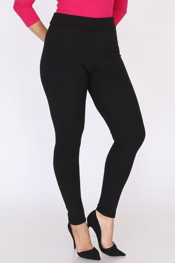 Aptemptos didelių dydžių kelnės