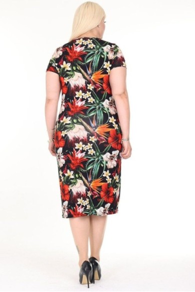 Gėlėta vasarinė suknelė trumpomis rankovėmis