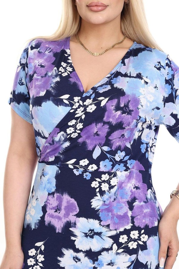 Gėlėta suknelė su gėlytėmis