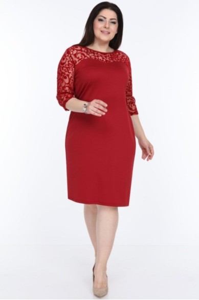 Tamsiai raudona suknelė