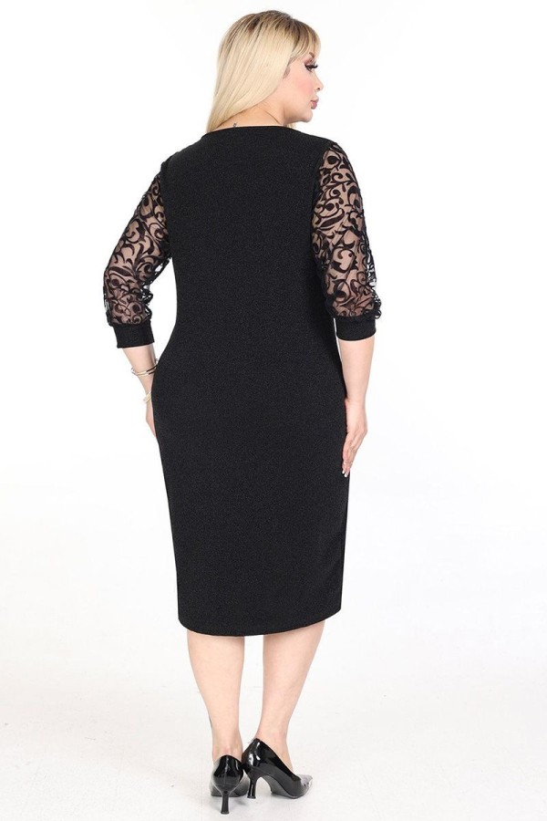 Klasikinė juoda suknelė