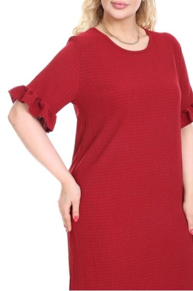 Raudona suknelė trumpomis rankovėmis