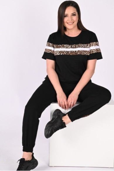 Laisvalaikio kostiumėlis moterims