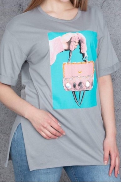 Pilki marškinėliai trumpomis rankovėmis su aplikacija