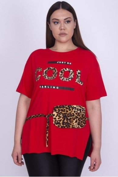 Raudona palaidinė su prisegama pinigine