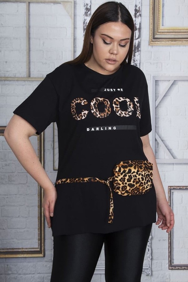 Juodi marškinėliai su prisegamu diržu-pinigine