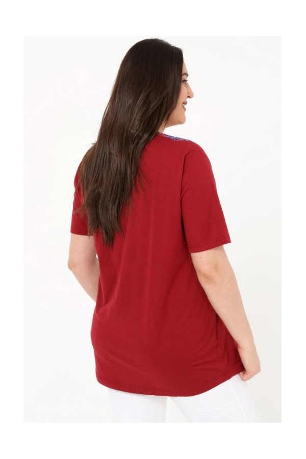 Bordinės spalvos marškinėliai iš medvilnės