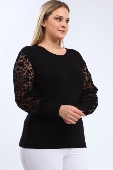 Juodos spalvos palaidinė ilgomis rankovėmis