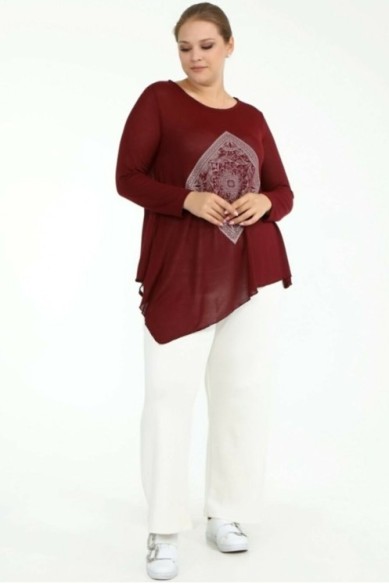 Moteriška palaidinė ilgomis rankovėmis su ornamentu