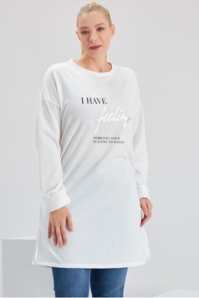 Balta klasikinio kirpimo tunika moterims