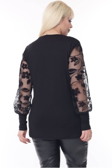 Elegantiška juoda palaidinė su nėriniais