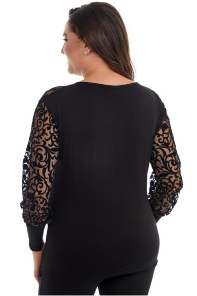 Elegantiška juoda palaidinė puošniomis rankovėmis