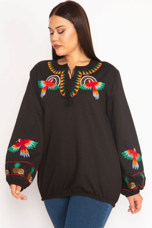 Palaidinės tipo džemperis su aplikacijomis