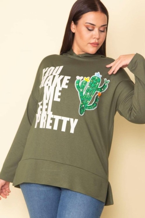 Džemperis su gobtuvu ir aplikacija 2