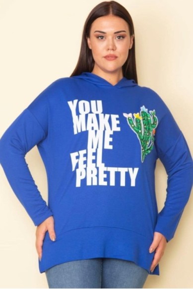 Mėlynas džemperis su gobtuvu ir aplikacija