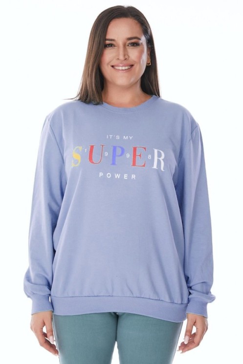 Violetinis bliuzonas su spalvingu užrašu