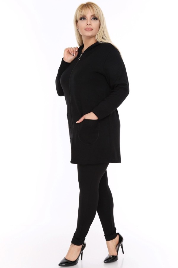 Paprastas juodas užtraukiamas džemperis moterims