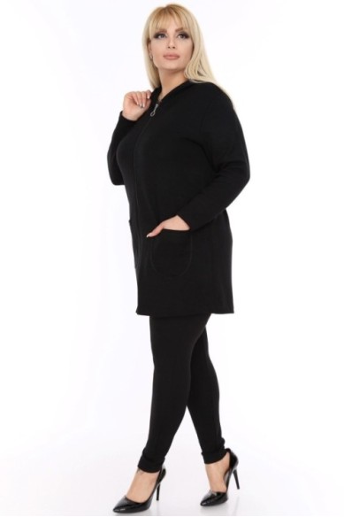 Paprastas juodas užtraukiamas džemperis moterims