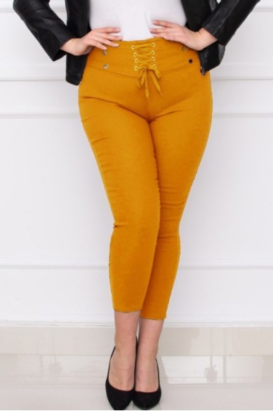 Stilingos kelnės su plačiu diržu