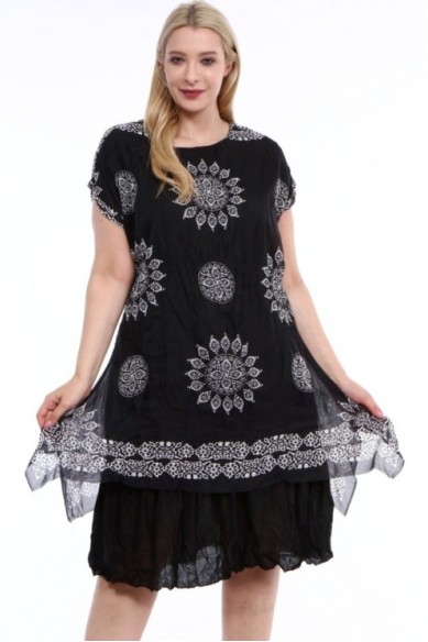 Moteriška suknelė iš dviejų sluoksnių