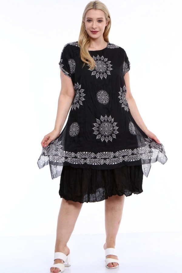 Moteriška suknelė iš dviejų sluoksnių