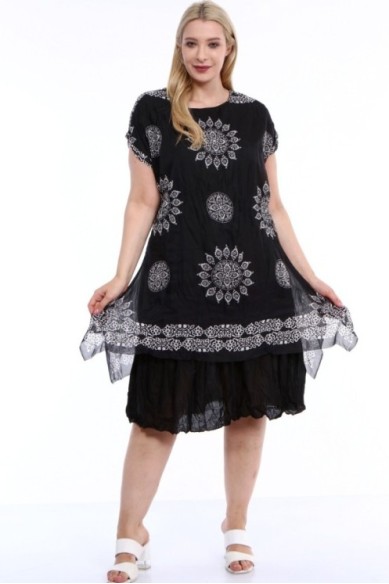 Moteriška suknelė iš dviejų sluoksnių