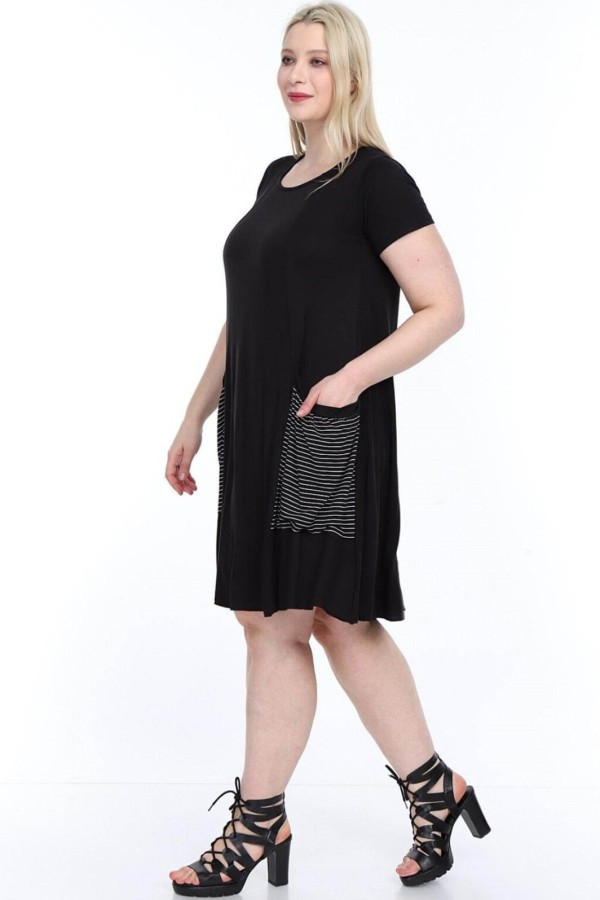 Juoda suknelė su priekinėmis kišenėmis