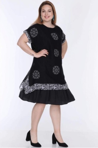 Dvisluoksnė medvilnės suknelė apkūnioms