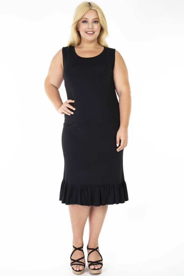 Juoda suknelė be rankovių