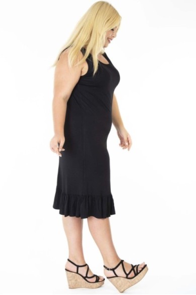 Juoda suknelė be rankovių