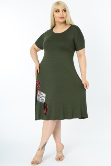 Viskozės suknelė apvalia apykakle