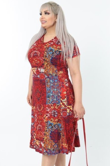 Raštuota suknelė trumpomis rankovėmis