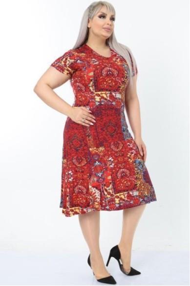 Raštuota suknelė trumpomis rankovėmis