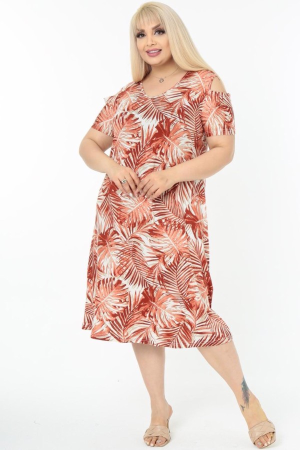 Lengva vasariška suknelė su raštais