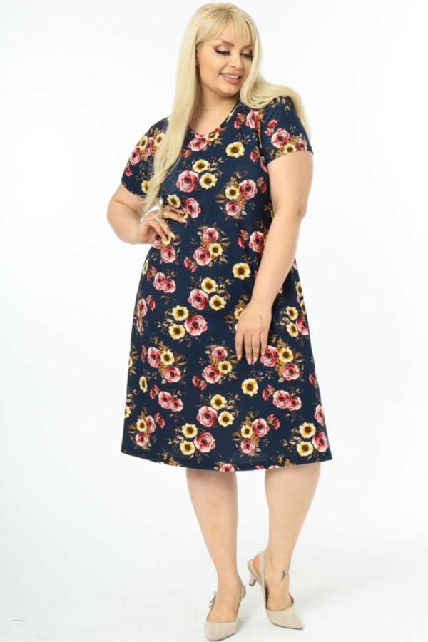 Tamsiai mėlyna gėlėta suknelė