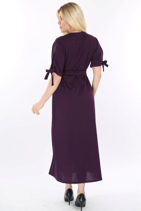 Ilga tamsiai violetinė suknelė su dirželiu